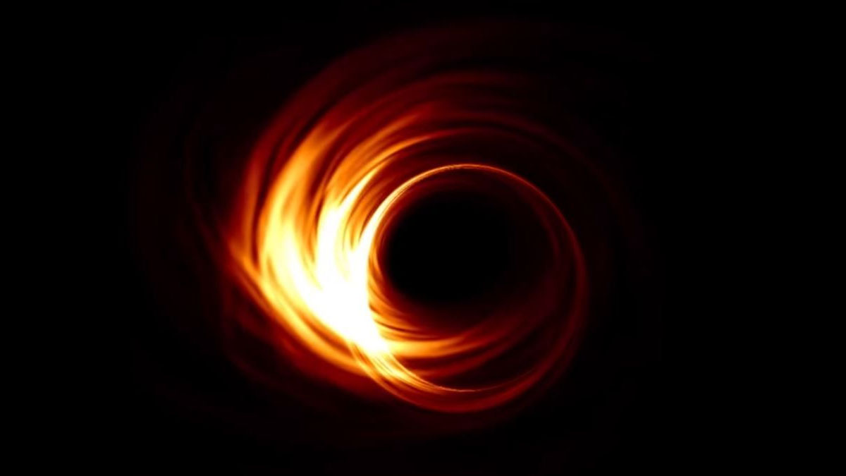 eht black hole simulation