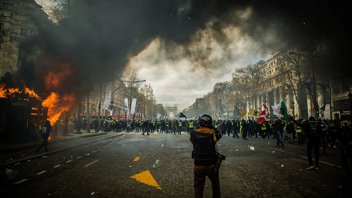 yellow vest protest